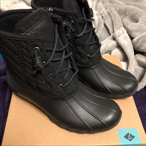 ISO sperry duck boots.